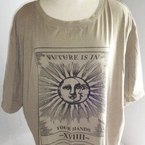 Shein Curve Sun Moon Stars Graphic T-Shirt  (LL)